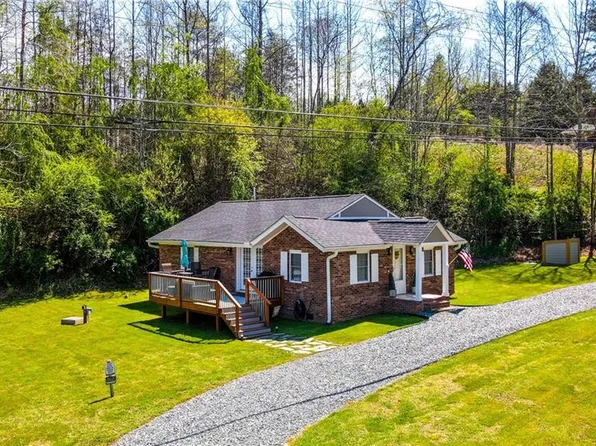 3737 State Highway 704 W, Westfield, NC 27053