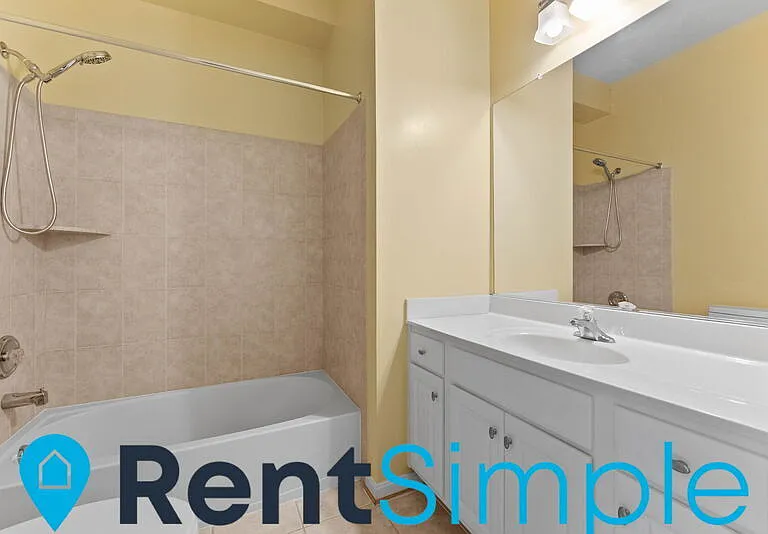 21210 McFadden Sq #402 — Photo 15