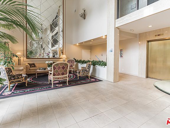 4th image of 4949 Genesta Ave Unit 315