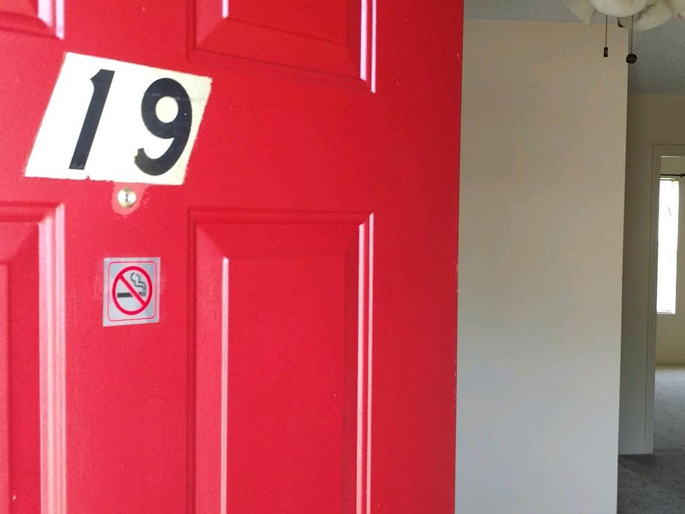 Non-smoking and No pets.