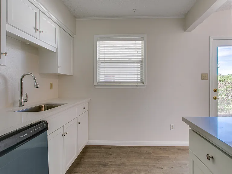 2020 Cap Rock Dr — Photo 5