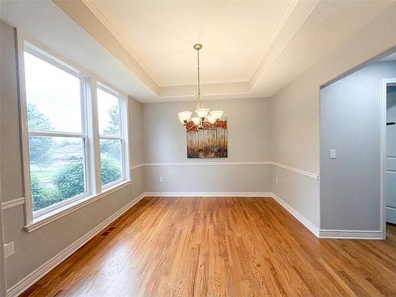 4th image of 5217 Carson Dr