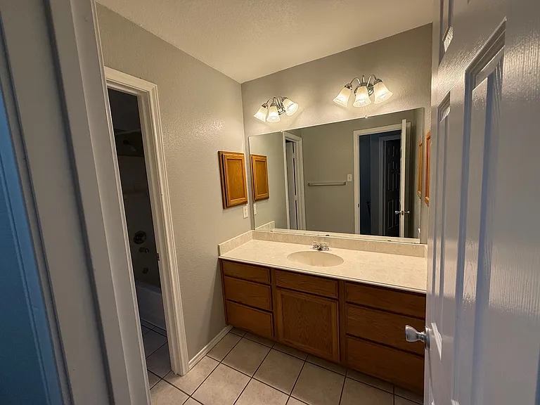 2018 S 8th- Bathroom 2_05152026