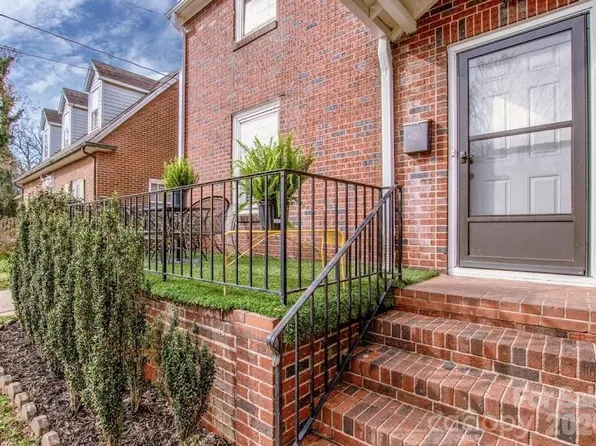 416 S Race St, Statesville, NC 28677