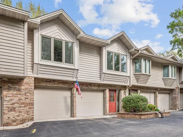 55 Garden Dr, Burnsville, MN 55337
