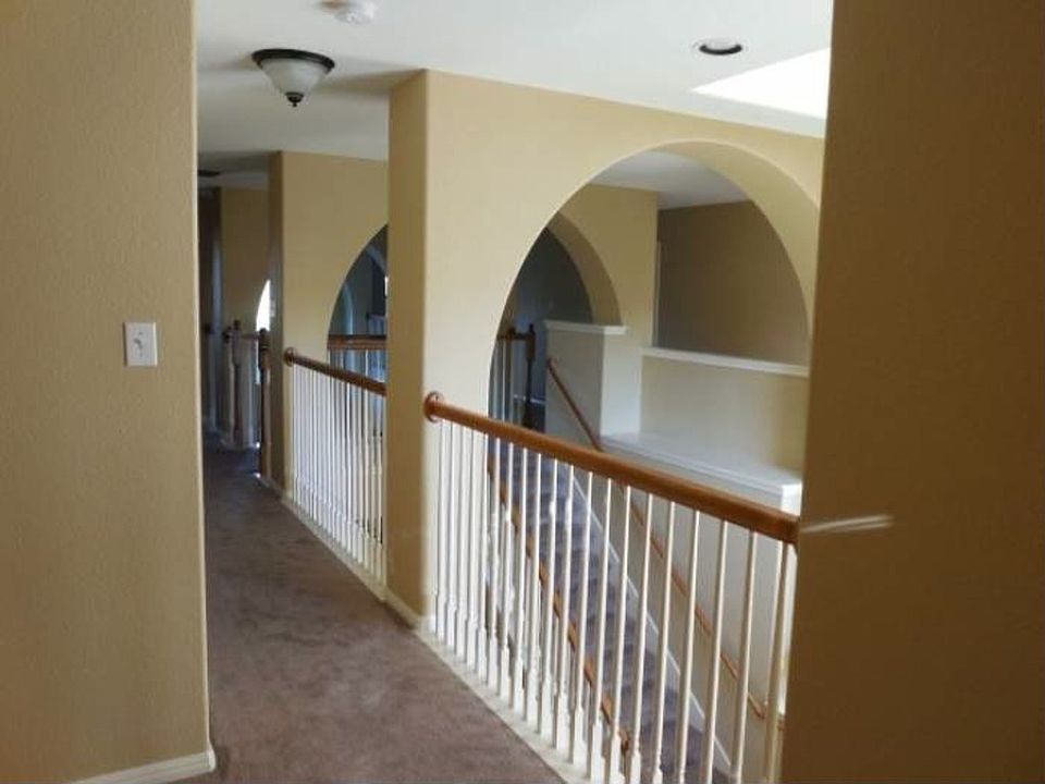 2nd image of 6900 William Wallace Way