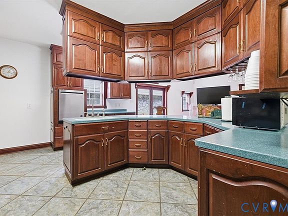 4th image of 2680 Kiser Dr