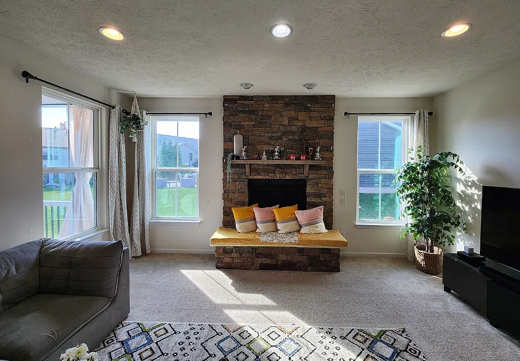 4 bed, 3214 sqft, $3,400 — Photo 3