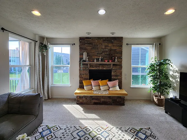 7014 Emerald Bay Ave NW — Photo 3