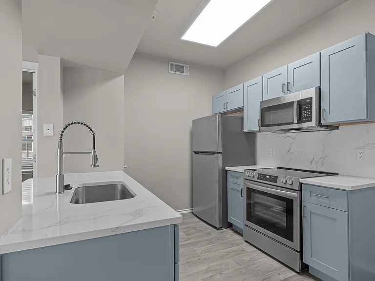 Larkin Apartment Homes — Photo 9