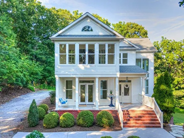 3340 Mossy Spring Rd, Blacksburg, VA 24060