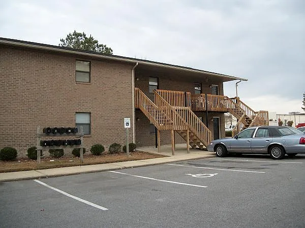 3180-19 Moseley Dr #1 — Photo 2