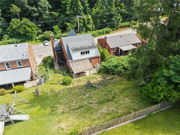 3rd image of 349 Maytide St