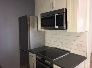 864 Park Dr #D, Mountain View, CA 94040