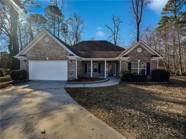3561 Glen Summit Ln, Snellville, GA 30039