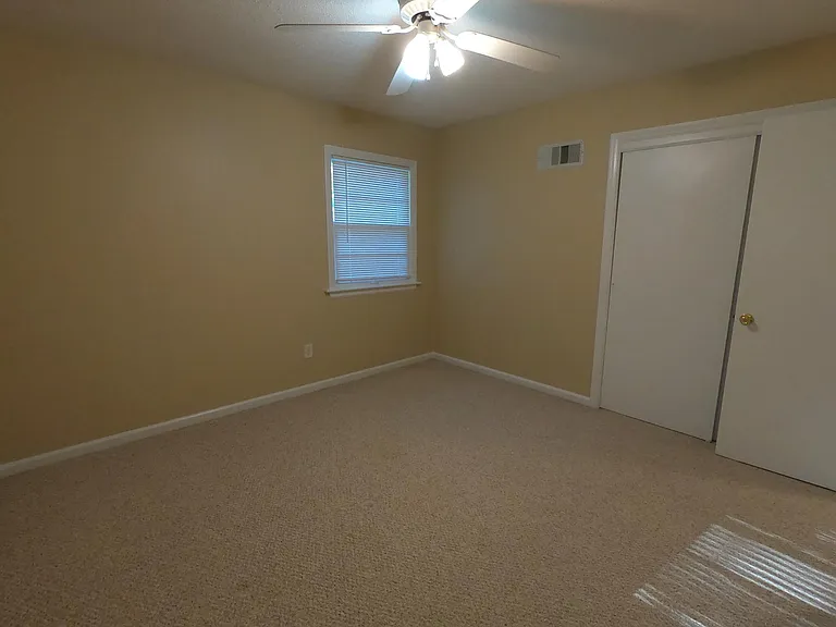 5830 Perry Ln — Photo 45