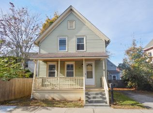 11 Lincoln Ct, New London, CT 06320