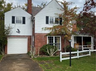 561 Crestline Dr, Pittsburgh, PA