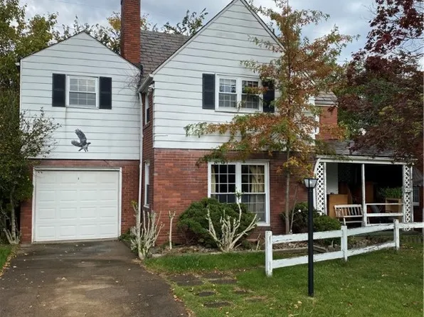 561 Crestline Dr, Pittsburgh, PA 15234