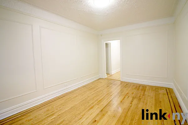 Rented by Link NY Realty | media 24