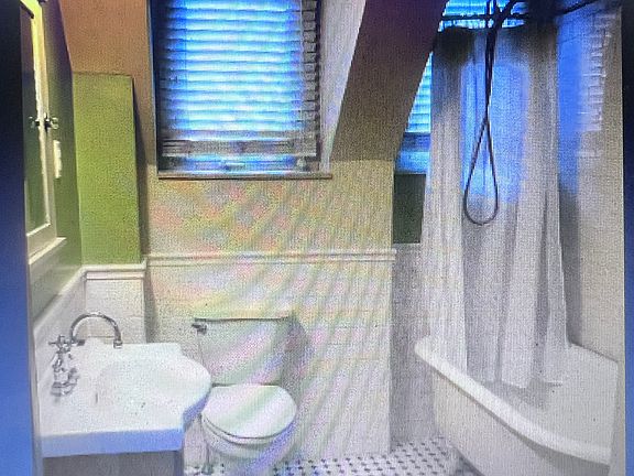3rd image of 321 High St APT 3