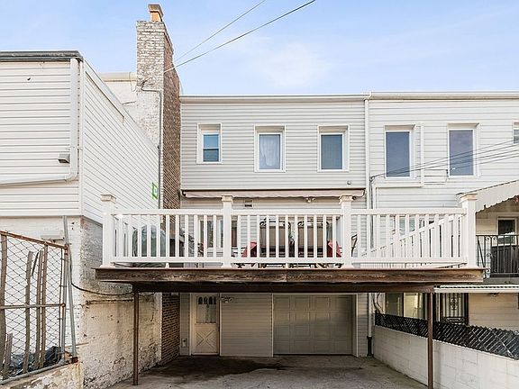 3rd image of 3104 Avenue