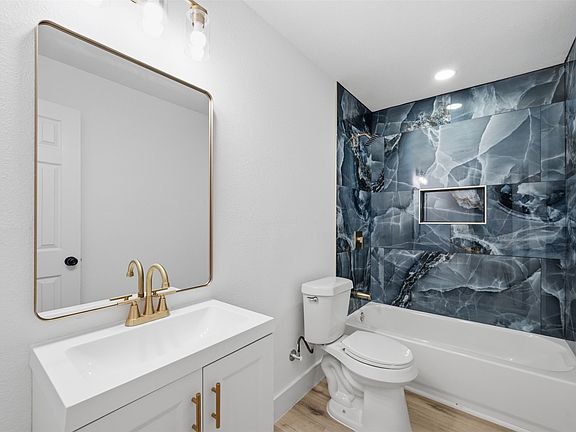 3rd image of 4605 Haas Dr