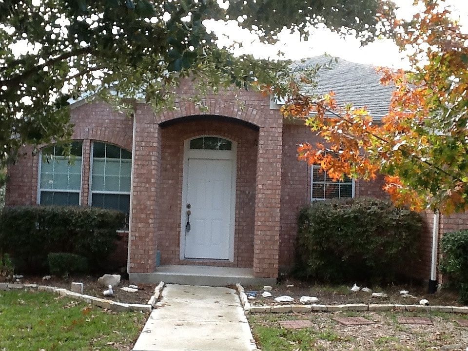 1st image of 309 Water Oak Dr