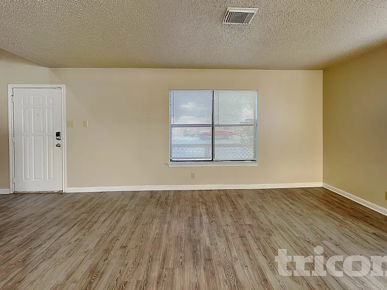7511 Micron Dr — Photo 3