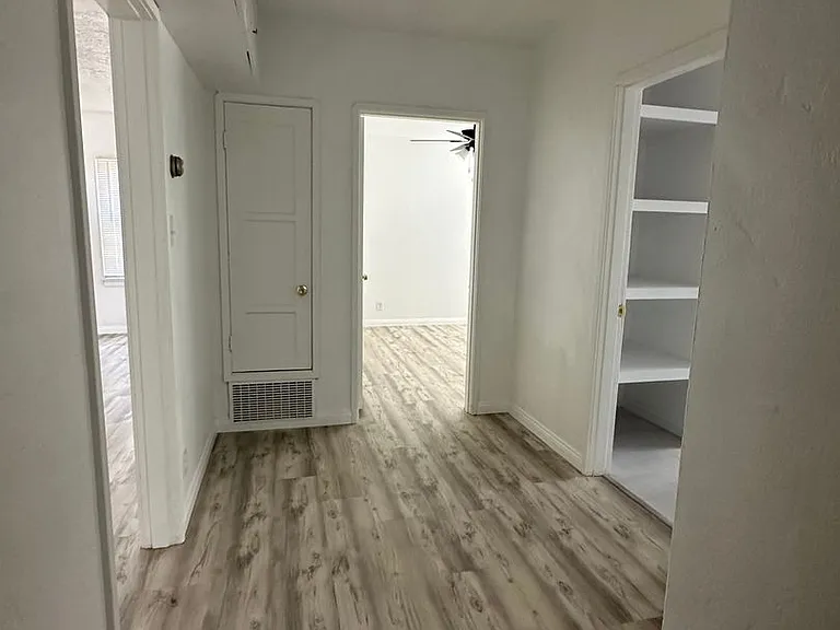 3708 Broadmoor St — Photo 9