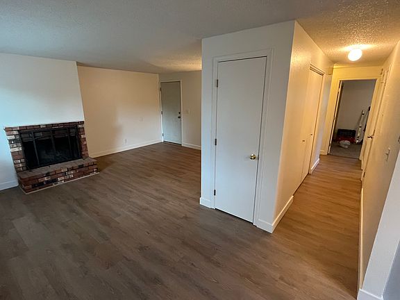 3rd image of 3335 Willow Ct SE #3335