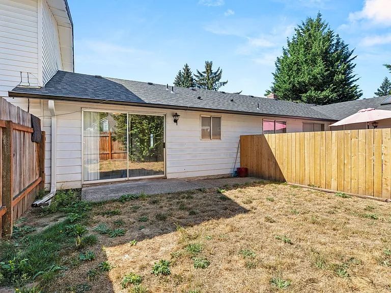 3605 NE 49th St — Photo 34