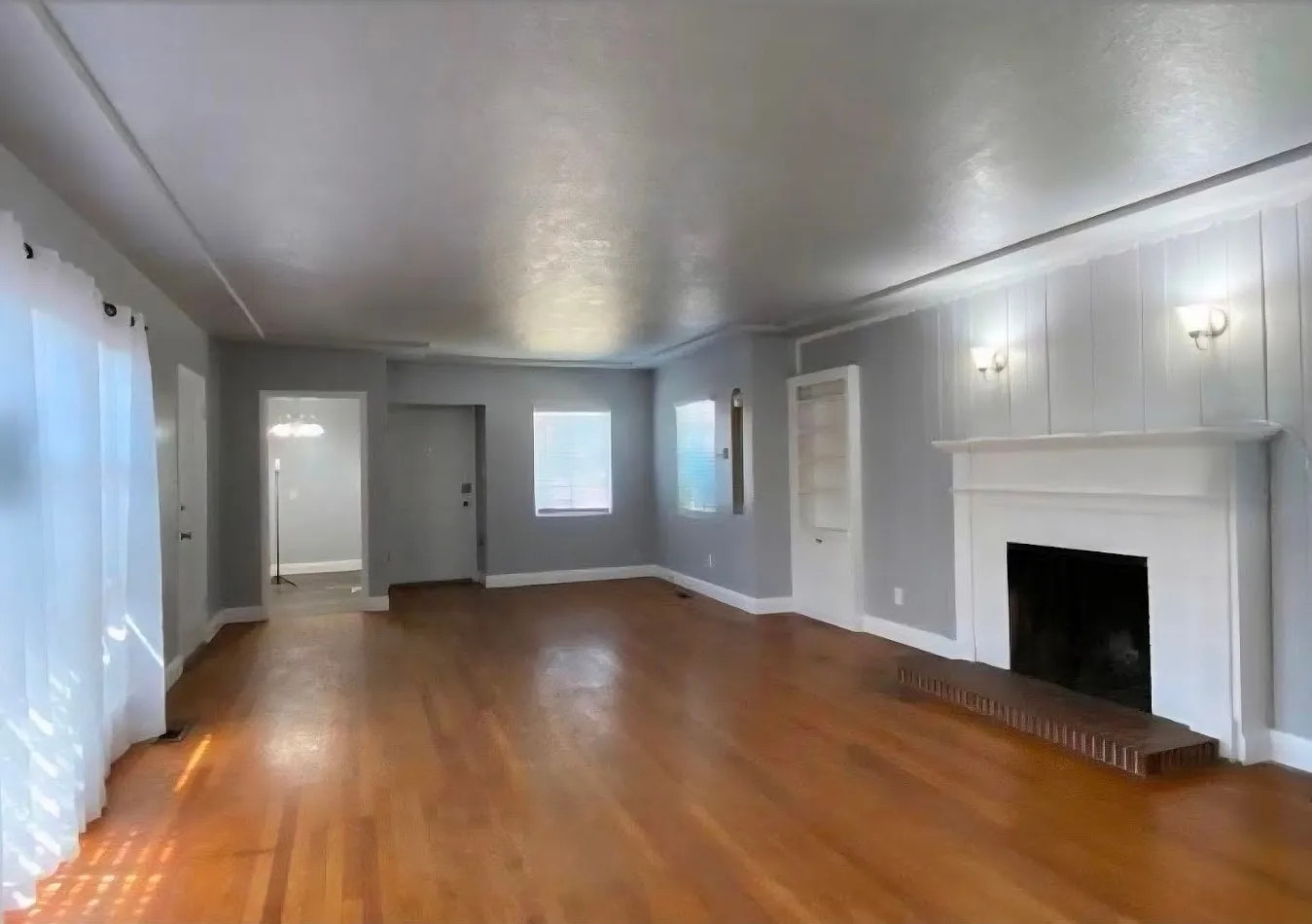 2 bed, 1.5 bath, 1250 sqft, $1,600 — Photo 2