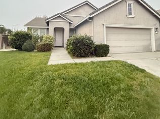 1000 Georgia Ave, Madera, CA 93637