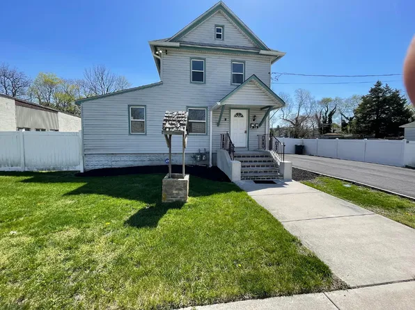 14 Liberty St, Glassboro, NJ 08028