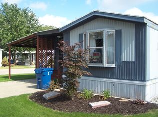 230 Grey Oak Dr, Coopersville, MI 49404