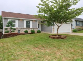 1830 Pine Tree St, Saint Peters, MO 63376