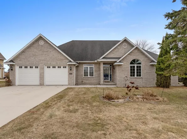 3919 Golfview DRIVE, Two Rivers, WI 54241