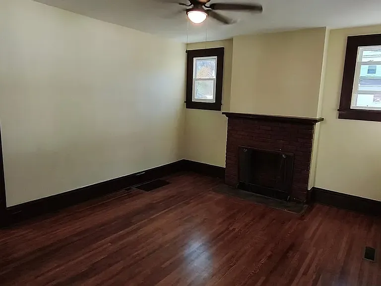 221 S Washington Ave — Photo 8