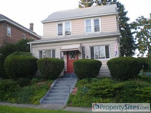2nd image of 15 Lindbergh Ave