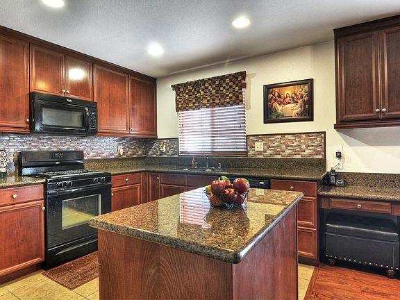 3rd image of 6708 Old Peak Ln