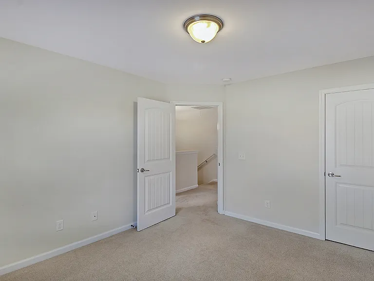 208 Ventura Pl — Photo 21