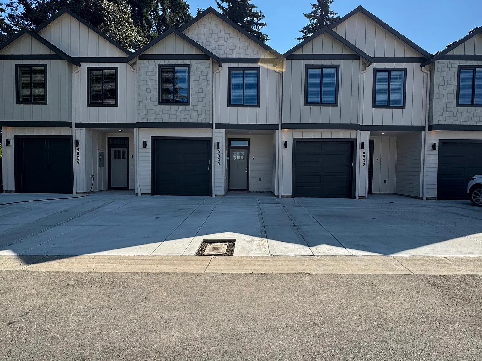 101 NW 49th Cir — Photo 2