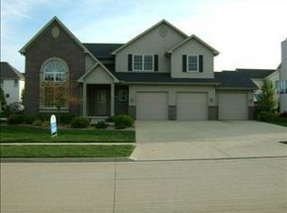3607 Baldocchi Dr, Bloomington, IL