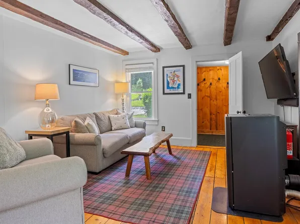 16 Old Farm Road #4, Winhall, VT 05340