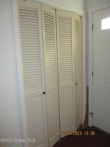 4th image of 17 Leslie Court