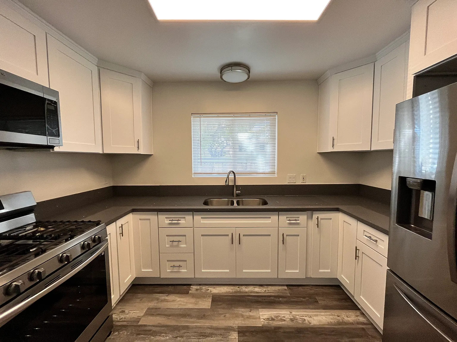502 N Ditmar St — Photo 4