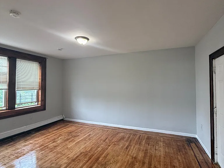 658 Sanford Ave #G — Photo 5