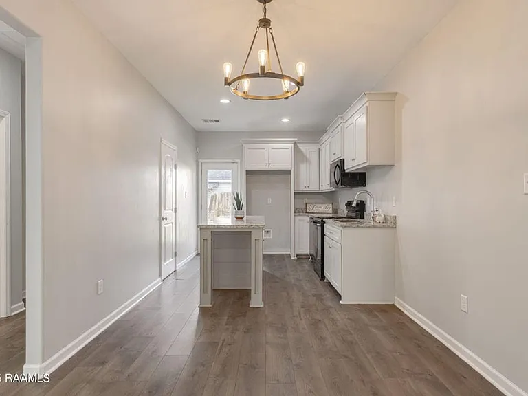 109 Tyreek Dr — Photo 6