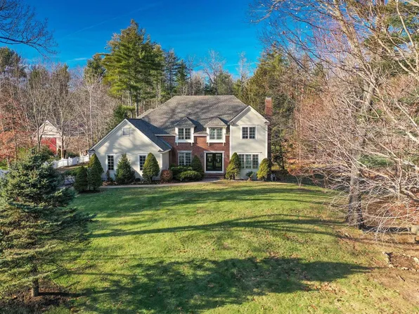 3 Balsam Way, Stratham, NH 03885